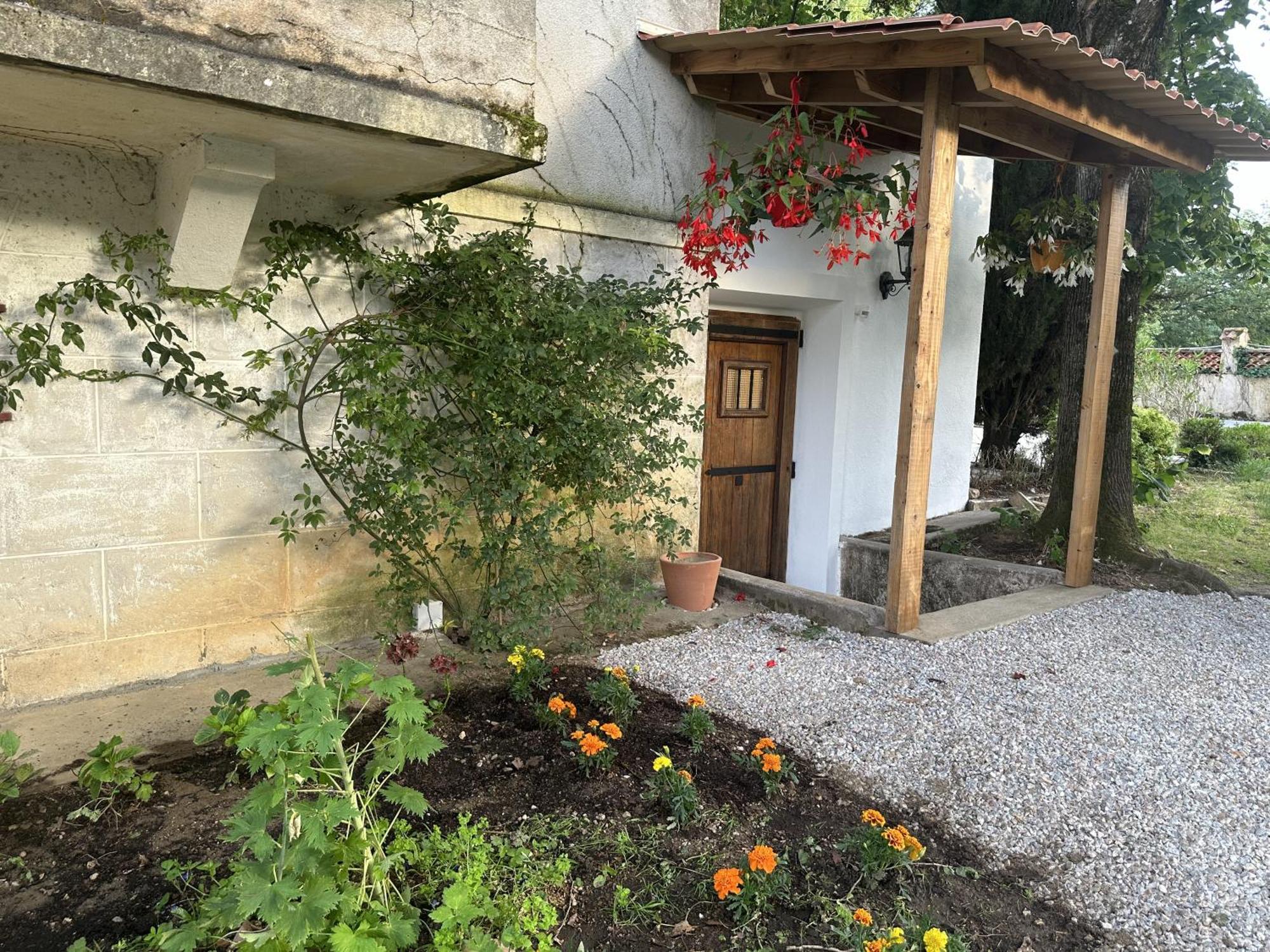 Bed and Breakfast Eden De Roques à Castres  Extérieur photo